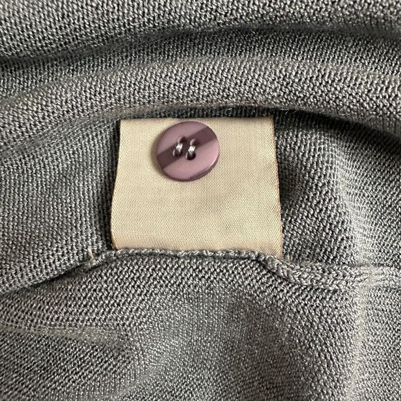 Reunion Mens Sweater Polo Style Gray Silk Button Collar Size L - Picture 7 of 7